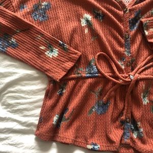 Dry Good (M) blouse with adjustable tie